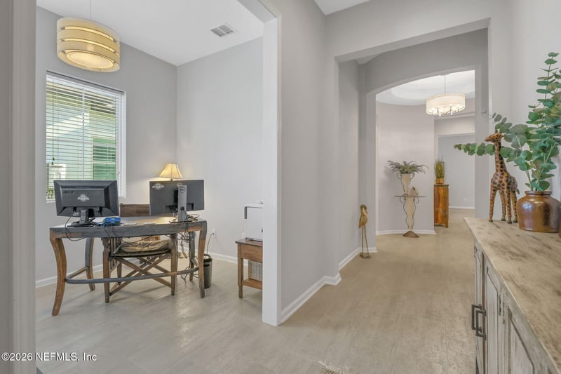 103 Crestway Ln, Jacksonville, FL 32081