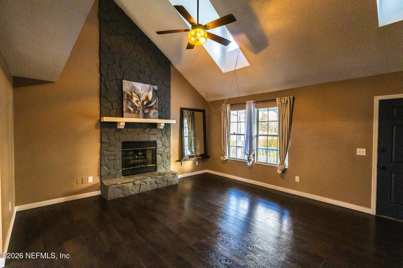 321 Paradise Cir, Satsuma, FL 32189