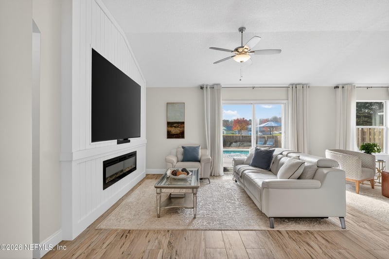 852 Mackenzie Cir, St Augustine, FL 32092