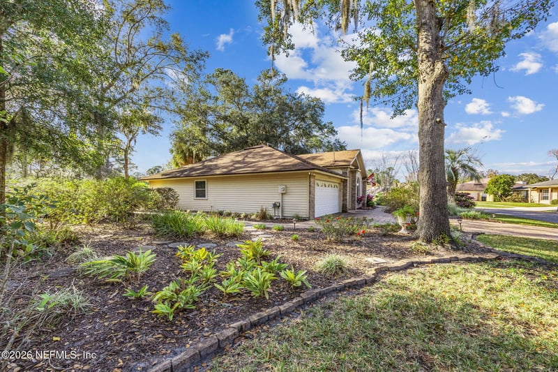 4364 Hollygate Dr, Jacksonville, FL 32258