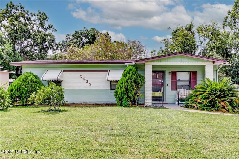 5222 Hollycrest Dr, Jacksonville, FL 32205