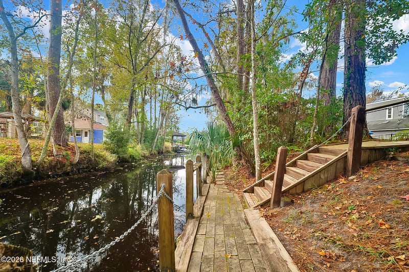 12777 Dogwood Hill Dr, Jacksonville, FL 32223