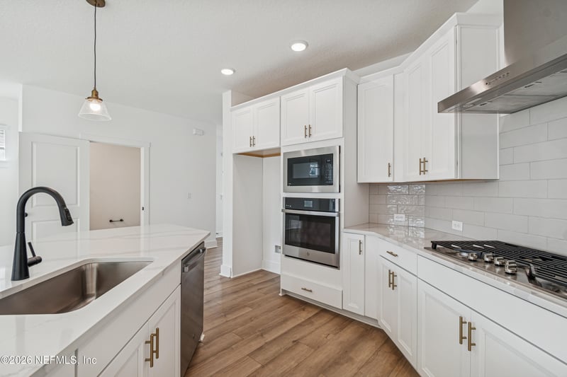 10214 Element Rd, Jacksonville, FL 32256