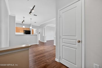 8290 Gate Pw #707, Jacksonville, FL 32216