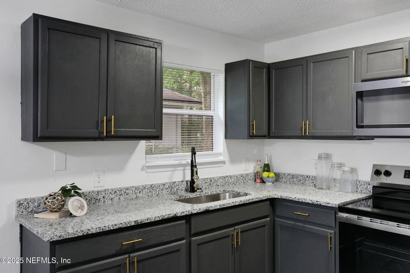 4949 Avenue B, Jacksonville, FL 32209