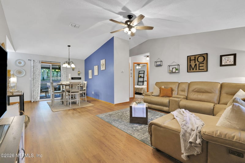 2755 Indigo Cir, Middleburg, FL 32068