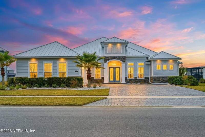 374 Topside Dr, St Johns, FL 32259