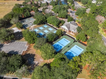 909 Thoroughbred Dr, Orange Park, FL 32065