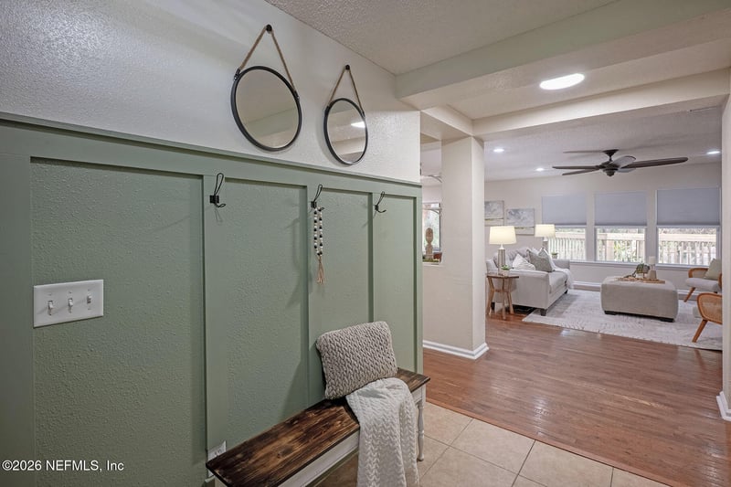 2541 Reagan Lakes Ln, Jacksonville, FL 32221