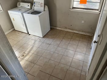 8974 Jackson Ave, Jacksonville, FL 32208