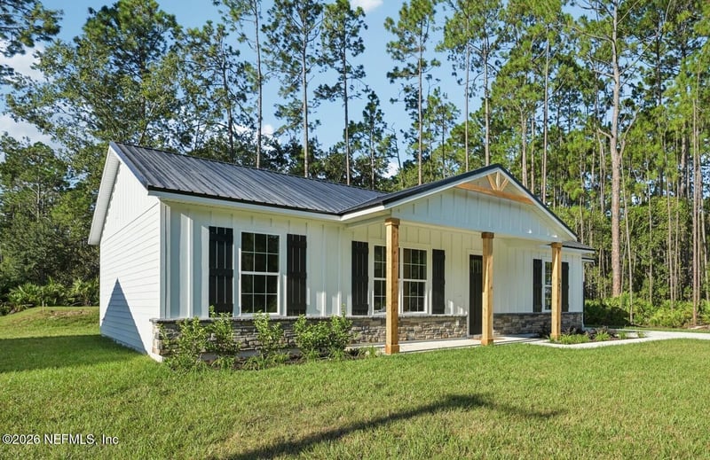 541 Palmetto Bluff Rd, Palatka, FL 32177