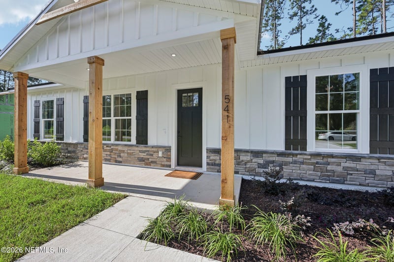 541 Palmetto Bluff Rd, Palatka, FL 32177