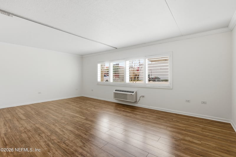 222 14th Ave #109, Jacksonville Beach, FL 32250