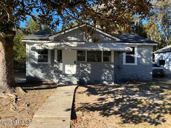 557 Chestnut Dr, Jacksonville, FL 32208