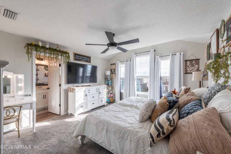 63 Winterberry Ct, St Johns, FL 32259