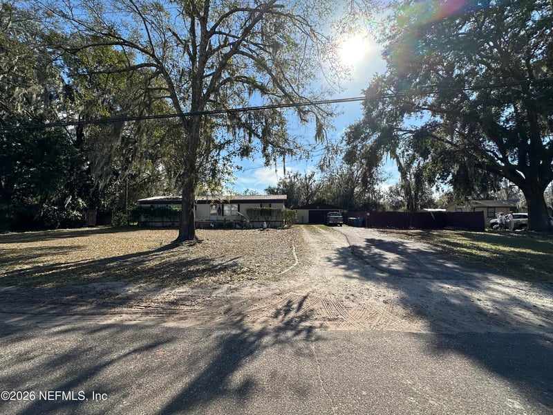 210 Kirk Rd, Jacksonville, FL 32218