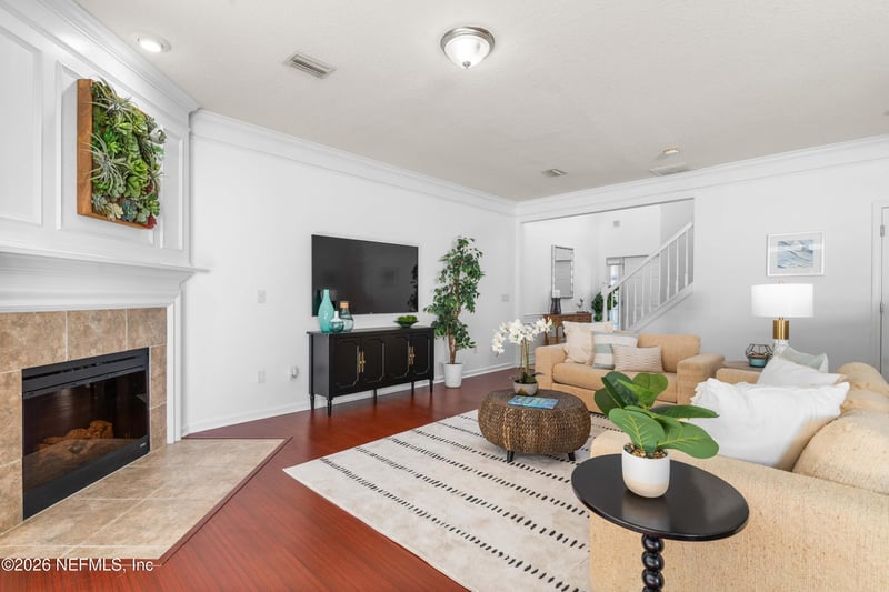 3897 Lionheart Dr, Jacksonville, FL 32216