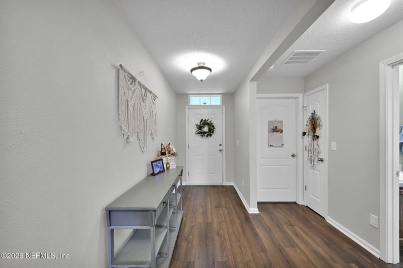 6119 Black Filly Ln, Jacksonville, FL 32234