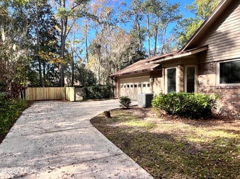 2528 Shalimar Ln, Orange Park, FL 32073