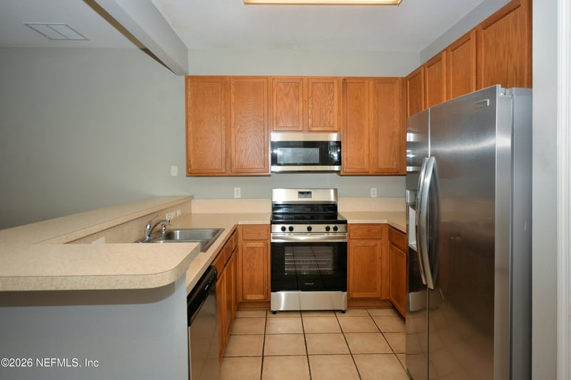 5851 Parkstone Crossing Dr, Jacksonville, FL 32258