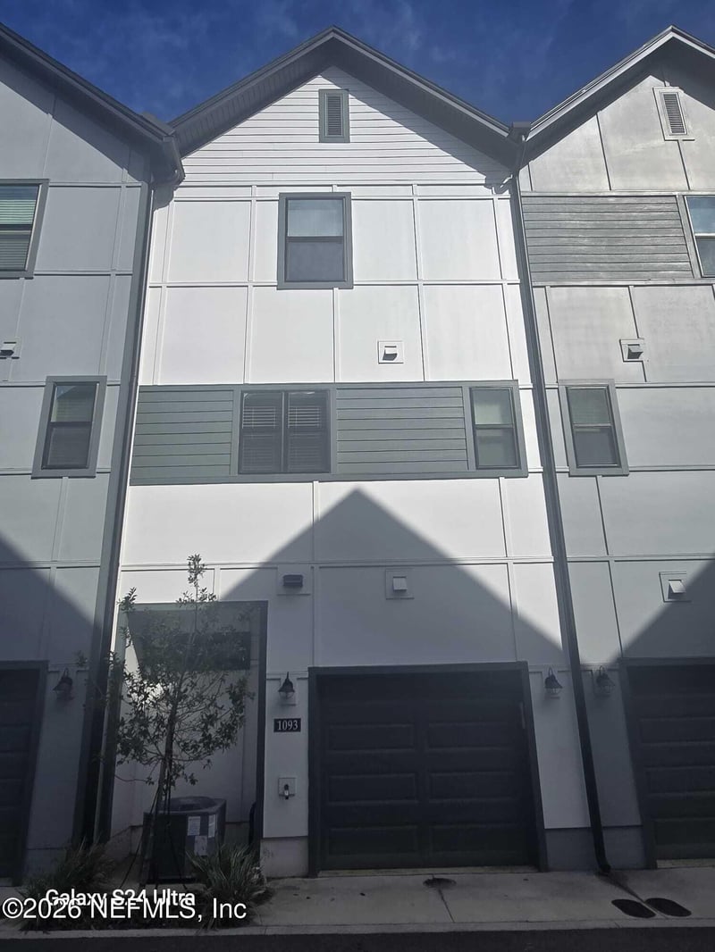 1093 Farwell St, Jacksonville, FL 32204