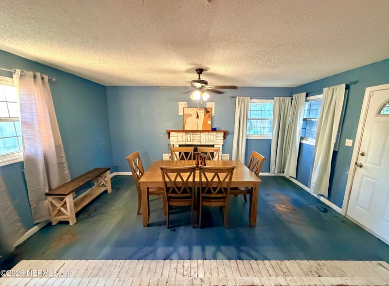 2434 Ligustrum Rd, Jacksonville, FL 32211