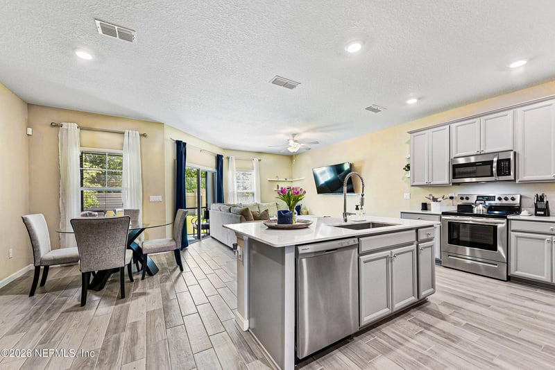 12734 Josslyn Ln, Jacksonville, FL 32246