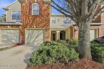 7021 Roundleaf Dr, Jacksonville, FL 32258