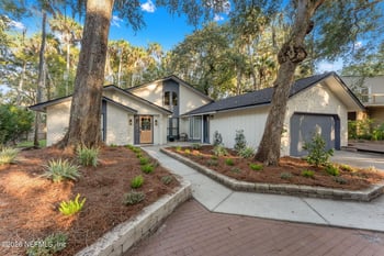 1875 Live Oak Ln, Atlantic Beach, FL 32233