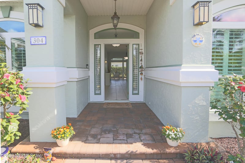 304 Coconut Grove Ct, St Augustine, FL 32084