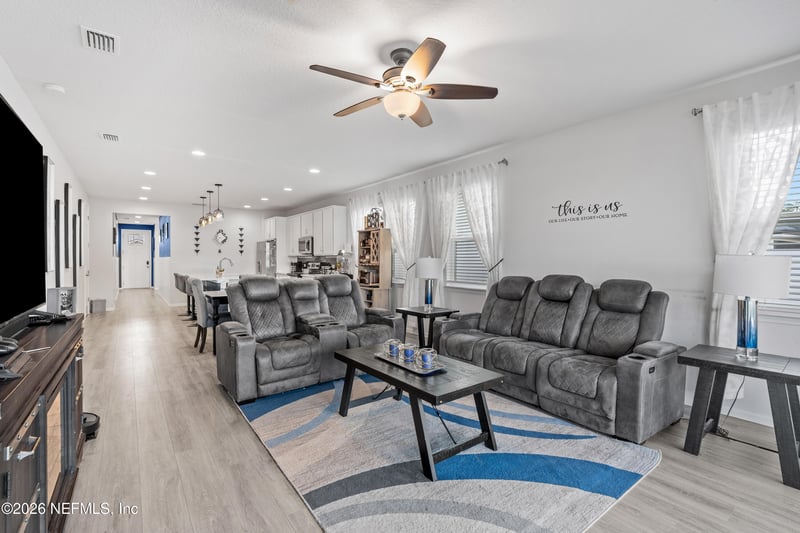 1465 Tropical Pine Cv, Middleburg, FL 32068