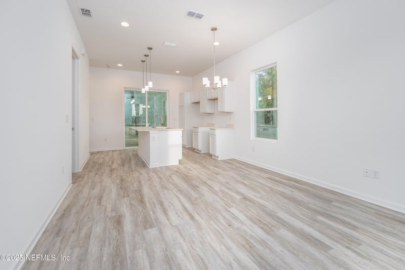 11165 Joel St, Jacksonville, FL 32218