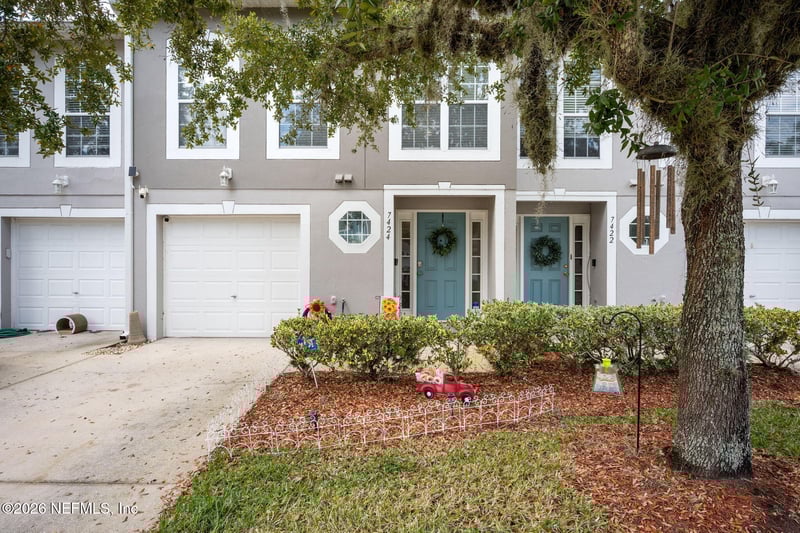 7424 Palm Hills Dr, Jacksonville, FL 32244