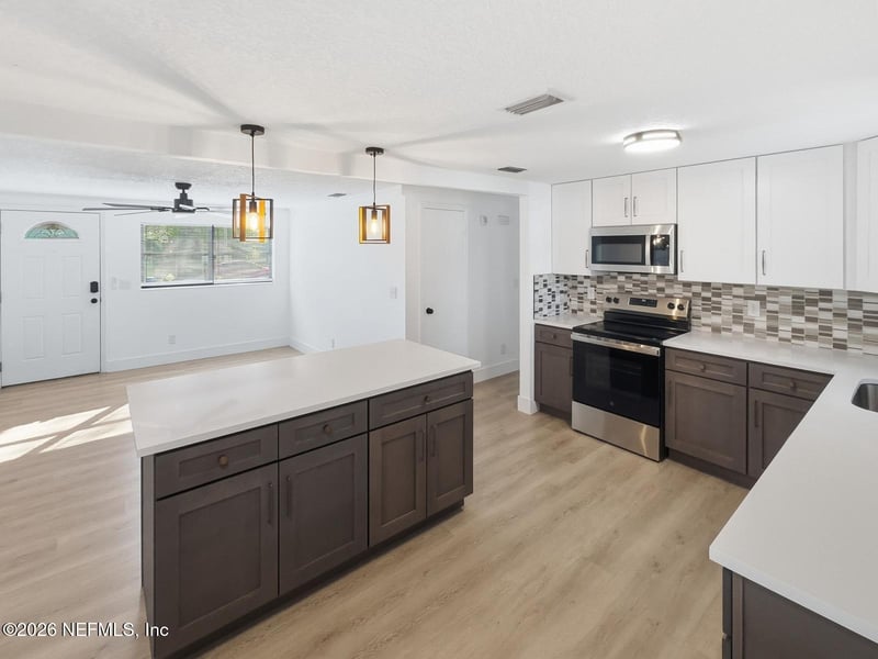 7843 Lancia St, Jacksonville, FL 32244