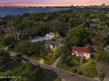 959 Maple Ln, Jacksonville, FL 32207