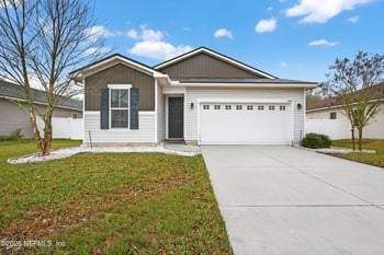 1062 Persimmon Dr, Middleburg, FL 32068