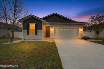 1062 Persimmon Dr, Middleburg, FL 32068