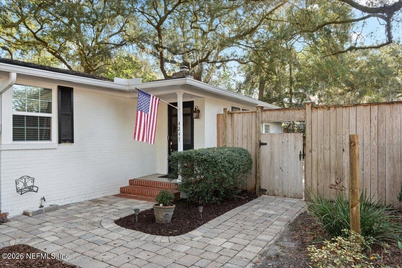 4247 Fairway Dr, Jacksonville, FL 32210