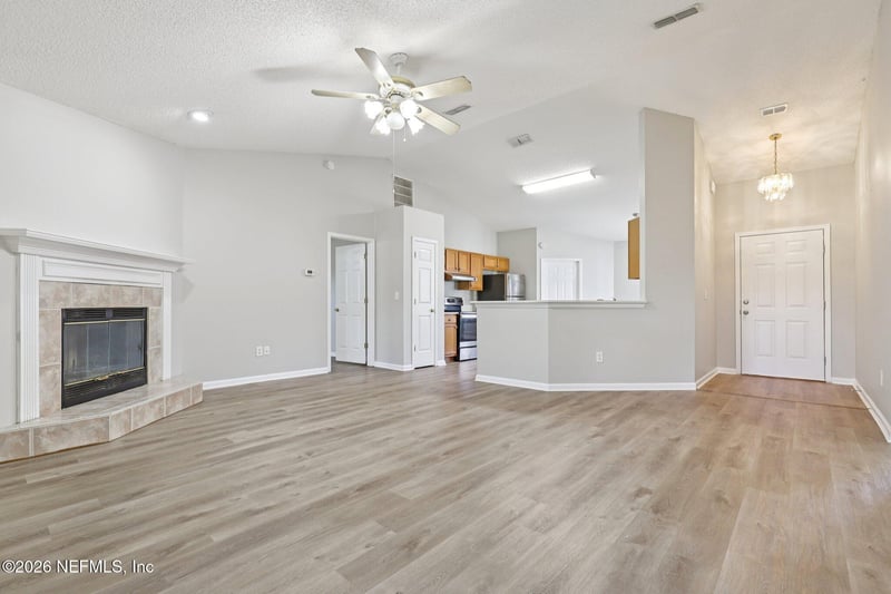 2372 Tigress Ln, Middleburg, FL 32068