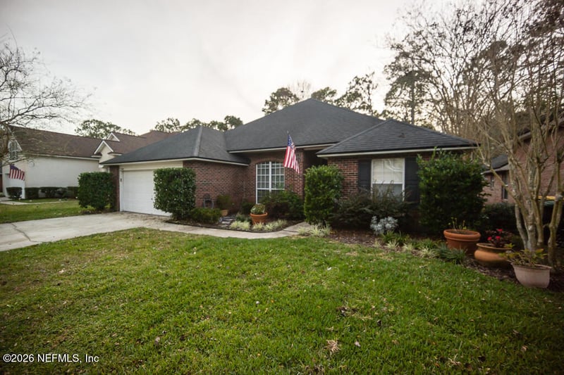 8904 Canopy Oaks Dr, Jacksonville, FL 32256