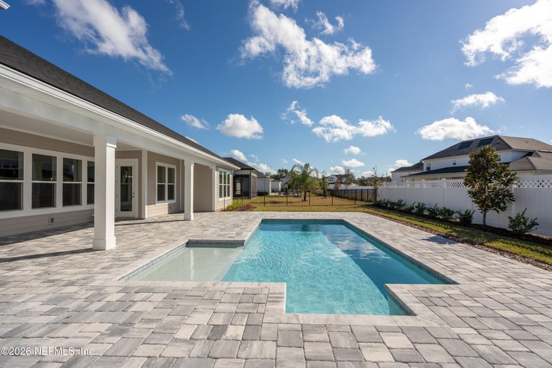 392 Courtney Oaks Dr, St Augustine, FL 32092