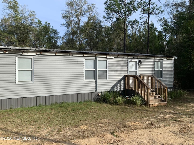 246 Rainbow Dr, Hawthorne, FL 32640