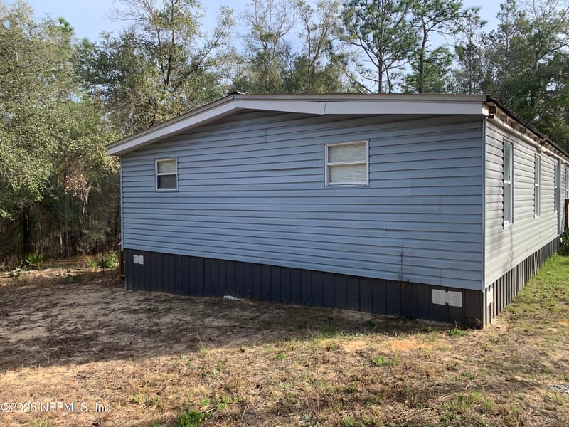 246 Rainbow Dr, Hawthorne, FL 32640