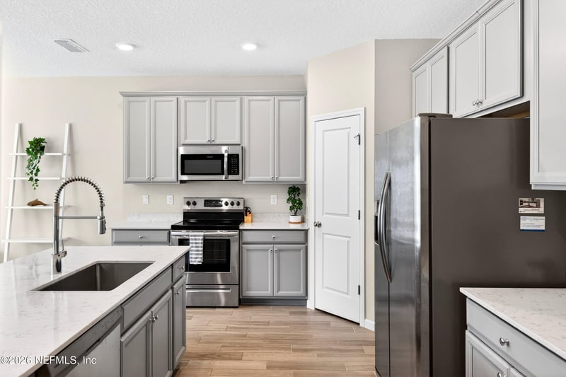 469 Albany Bay Blvd, St Johns, FL 32259