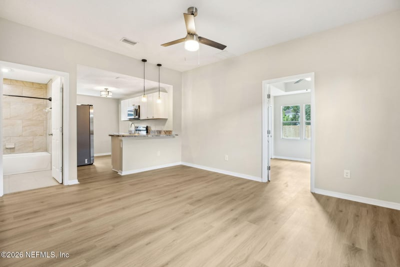 2562 Summit St, Jacksonville, FL 32204