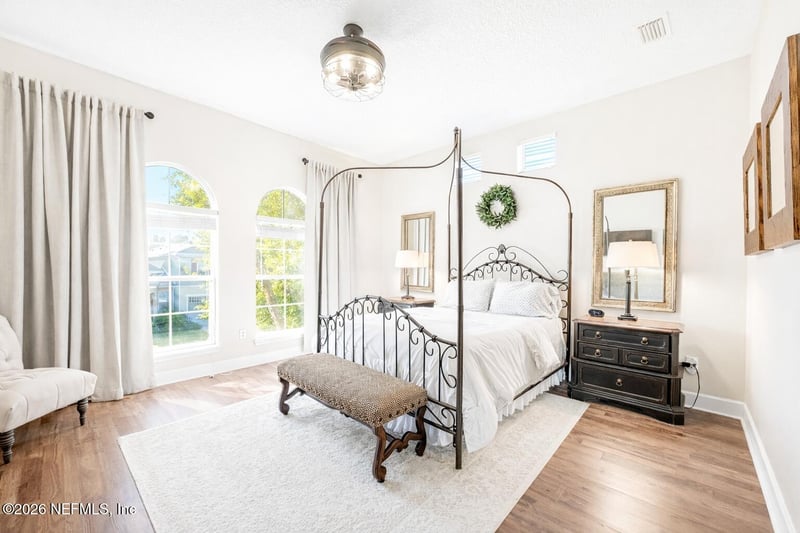 6129 Clearsky Dr, Jacksonville, FL 32258