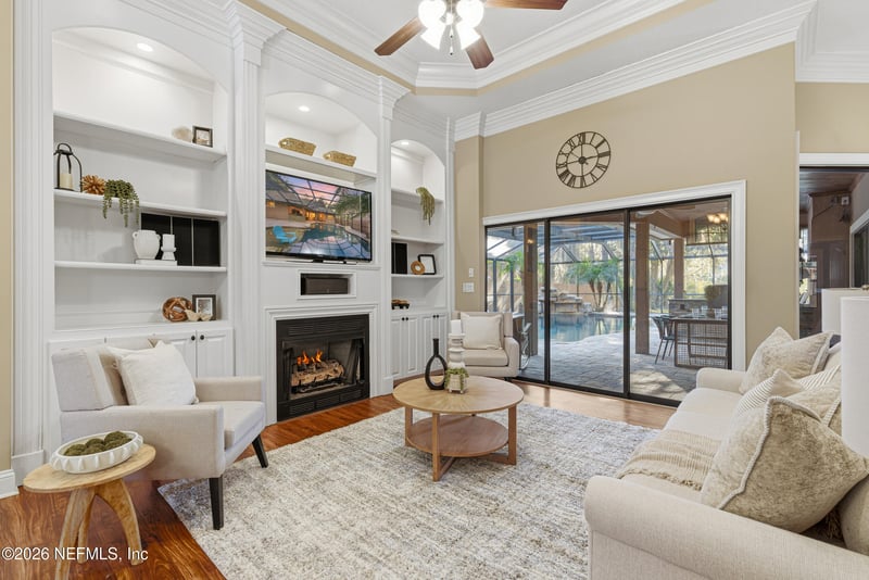 114 Warren Cir, St Johns, FL 32259