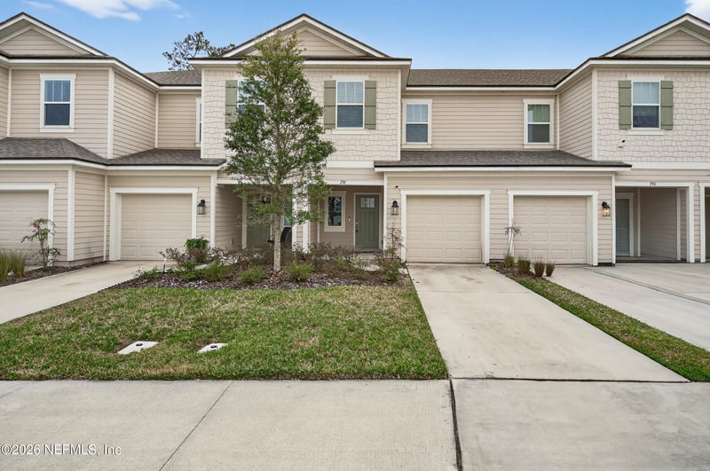 292 Annies Pl, Jacksonville, FL 32218