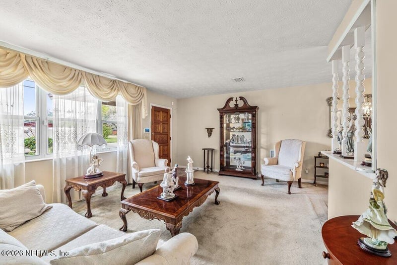 3223 Skipper Ln, Jacksonville, FL 32216