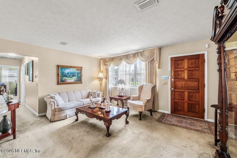 3223 Skipper Ln, Jacksonville, FL 32216